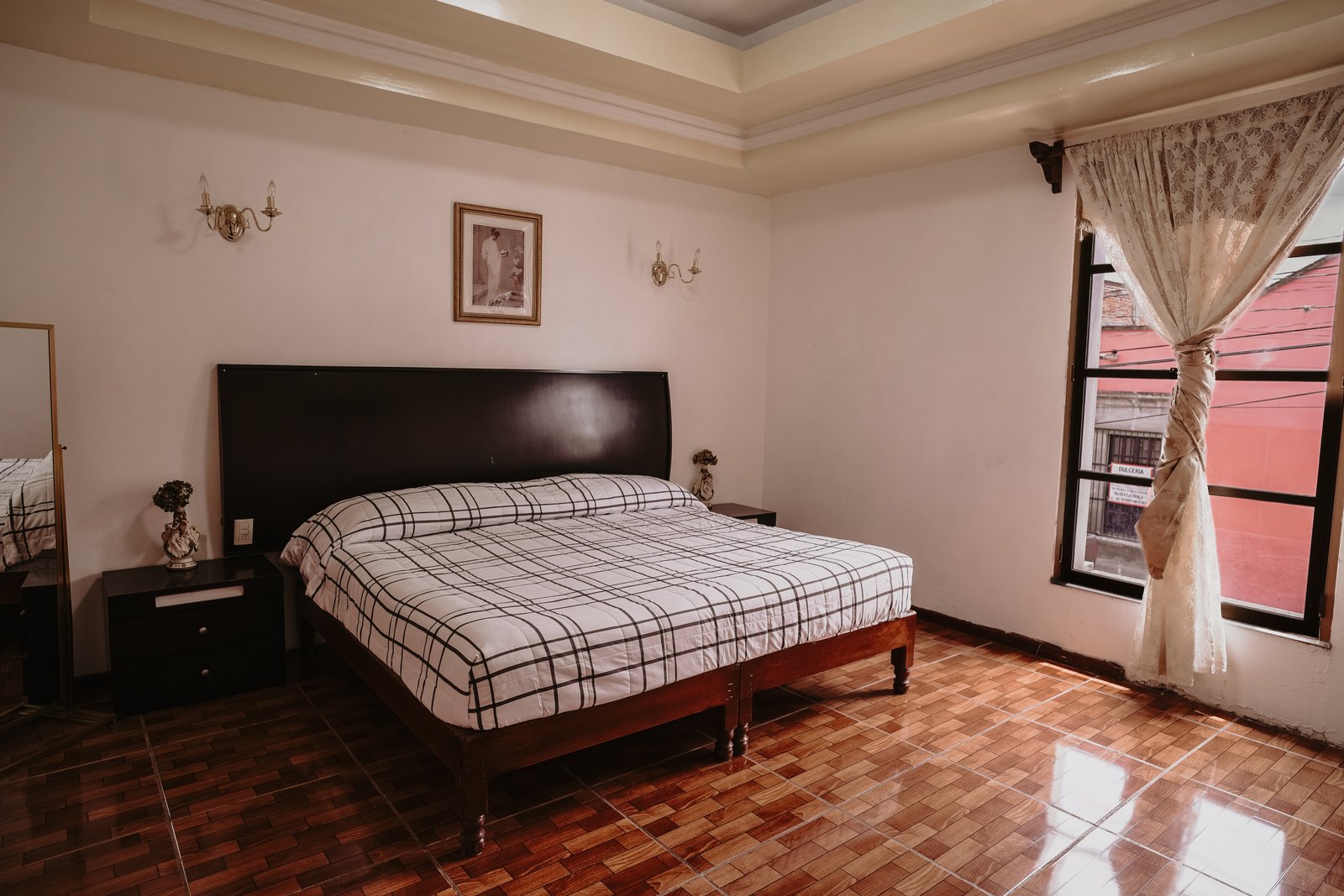 Triple Suite Familiar
