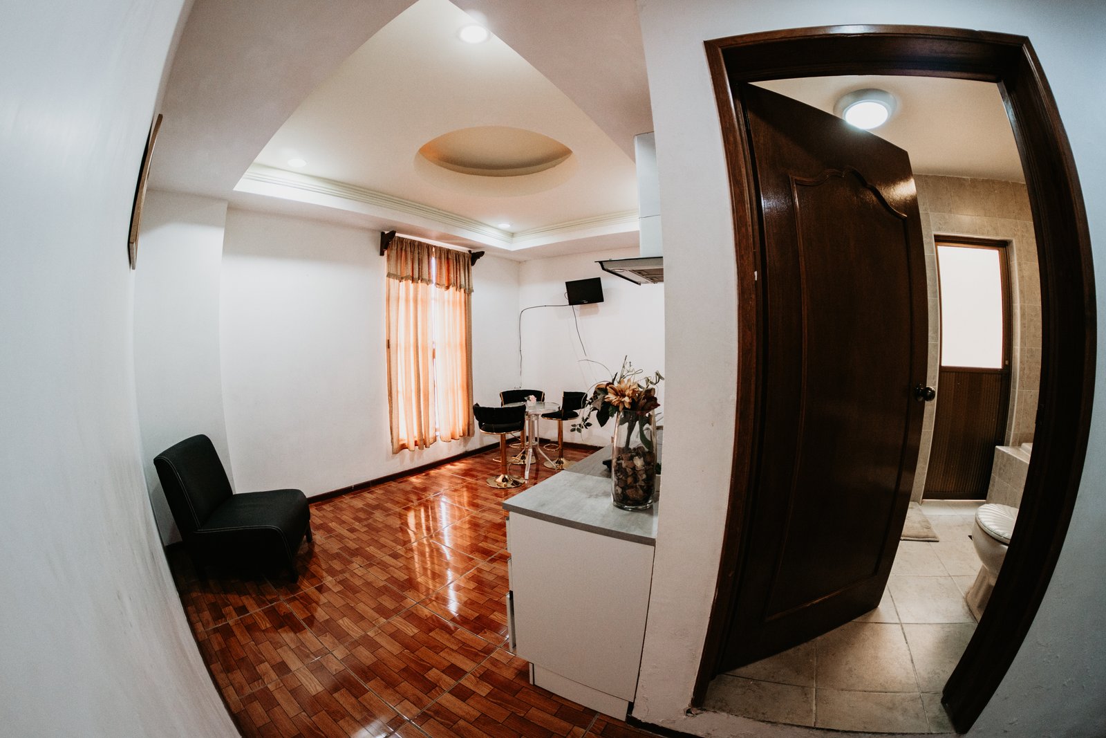 Triple Suite Familiar